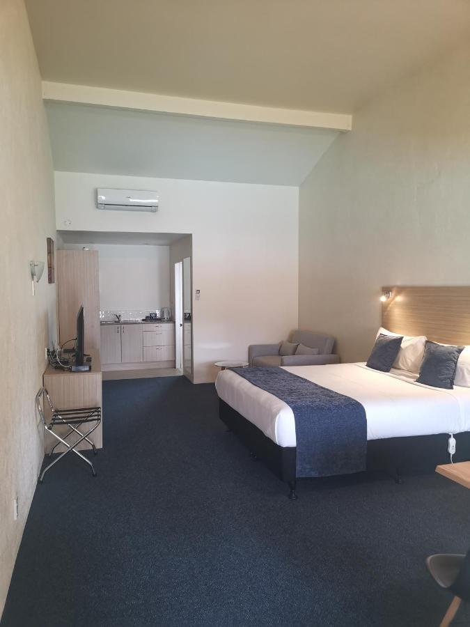 Captains Quarters Motor Inn Cambridge Extérieur photo