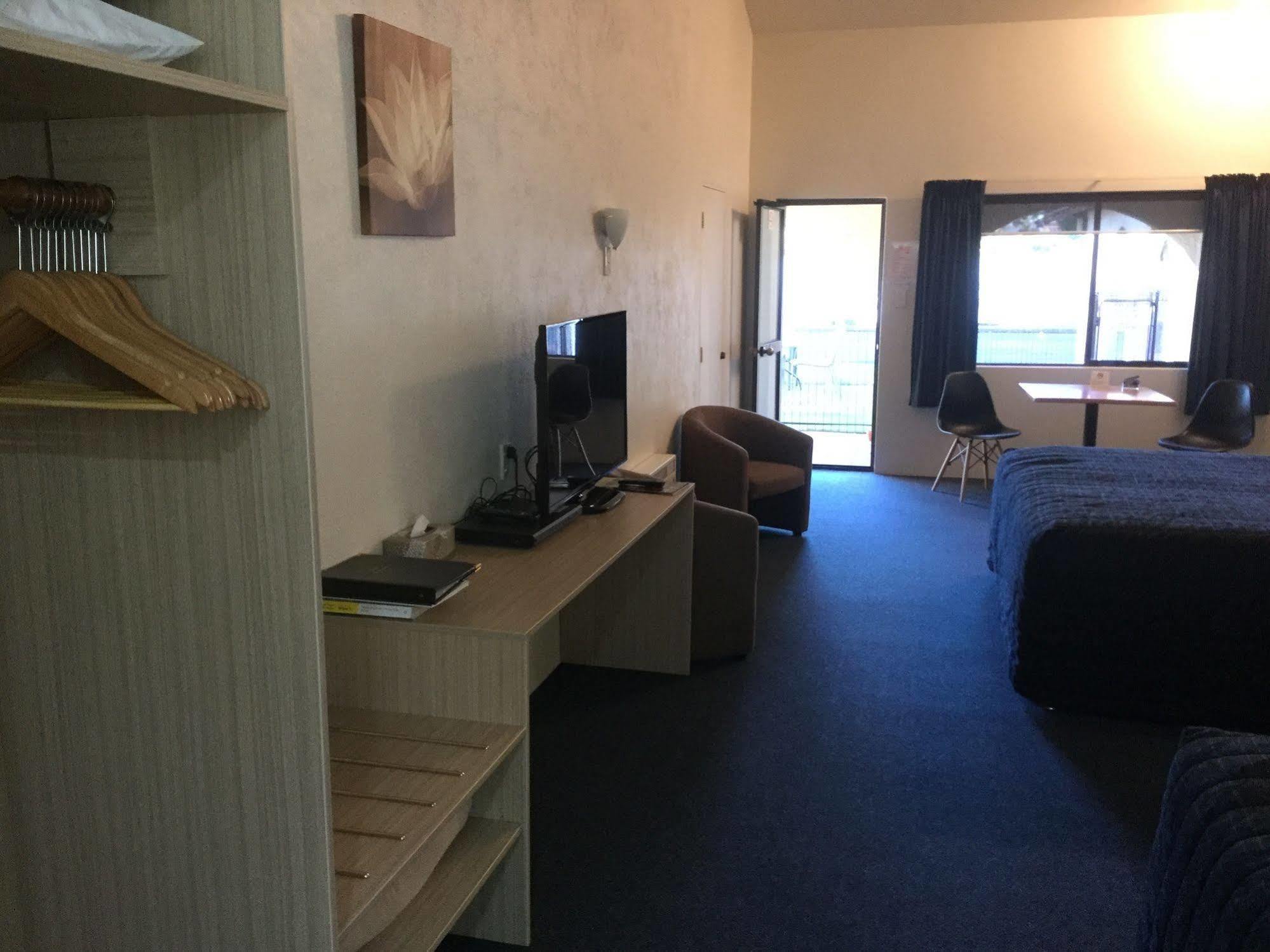 Captains Quarters Motor Inn Cambridge Extérieur photo